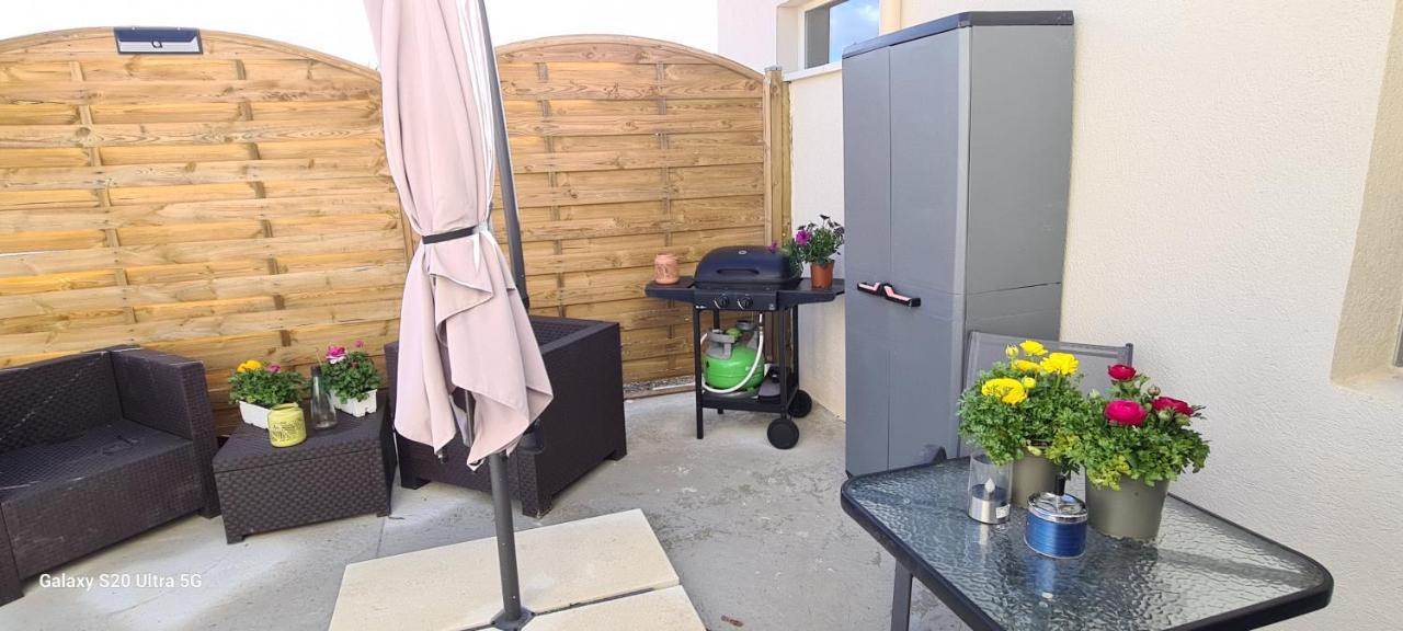 Mas Gabelys Superbe Vue Sainte Victoire Jardin Terrasse Et Piscine Apartment Trets Ngoại thất bức ảnh