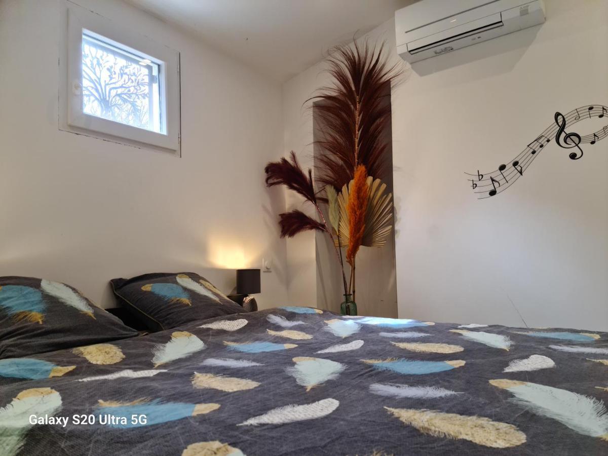 Mas Gabelys Superbe Vue Sainte Victoire Jardin Terrasse Et Piscine Apartment Trets Ngoại thất bức ảnh